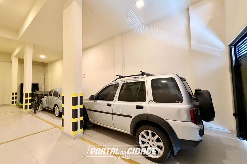 Apartamento &agrave; venda - 170m&sup2; - Centro
