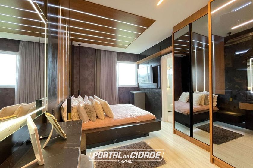 Apartamento &agrave; venda - 270m&sup2; - Meia Praia