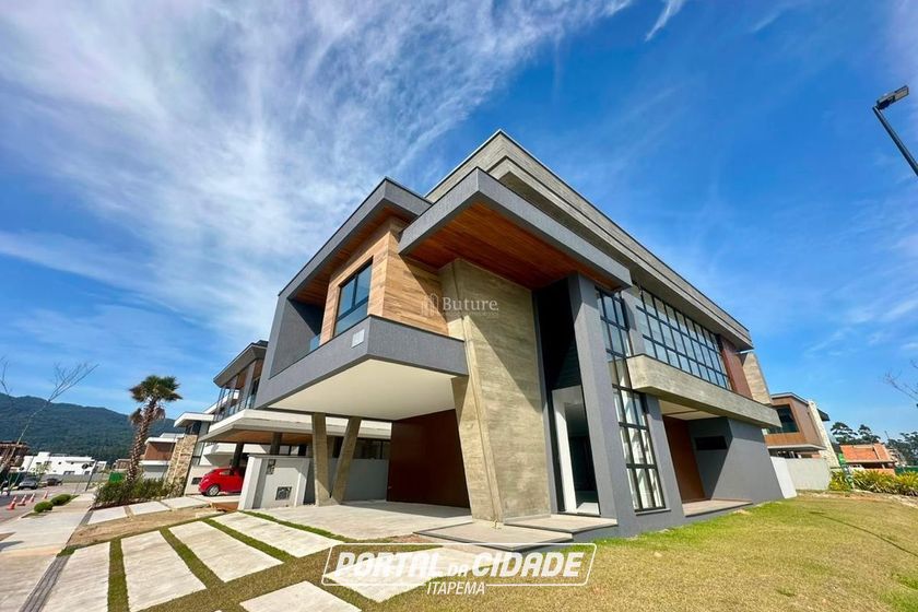 Casa &agrave; venda - 354m&sup2; - 