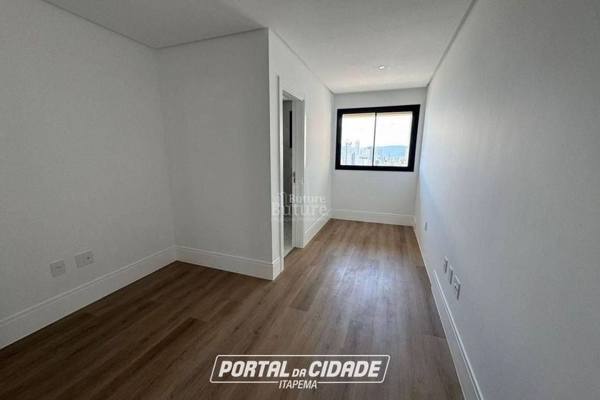 Apartamento &agrave; venda - Meia Praia