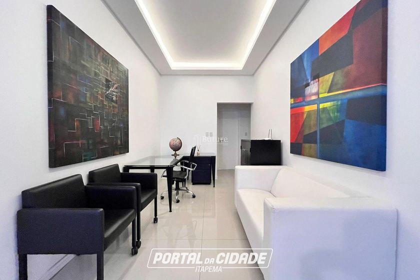 Apartamento &agrave; venda - 142m&sup2; - Meia Praia