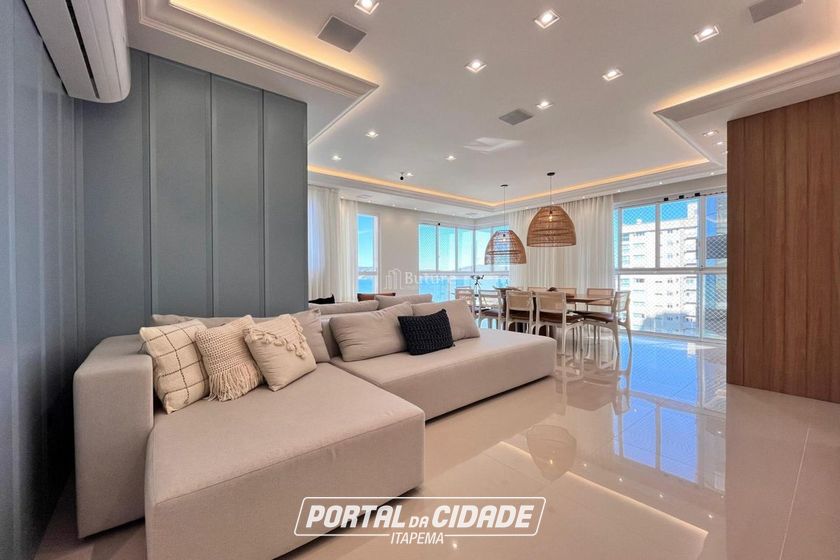 Apartamento &agrave; venda - 150m&sup2; - Meia Praia