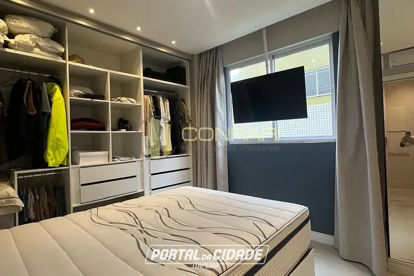 Apartamento para alugar - 107m&sup2; - meia praia