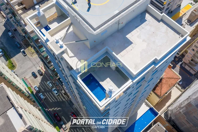 Apartamento &agrave; venda - 164m&sup2; - Meia Praia