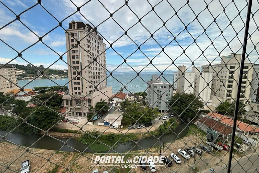 Apartamento &agrave; venda - 105m&sup2; - Centro