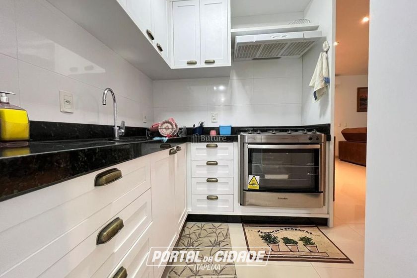 Apartamento &agrave; venda - 150m&sup2; - Meia Praia