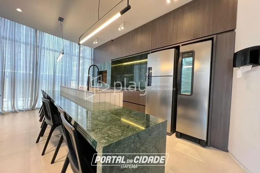Apartamento &agrave; venda - 128m&sup2; - Meia Praia
