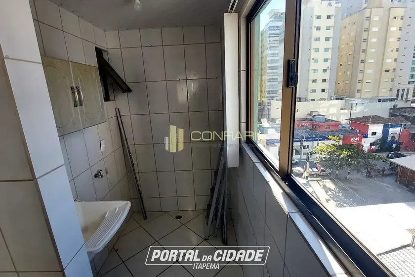 Apartamento para alugar - 163m&sup2; - meia praia