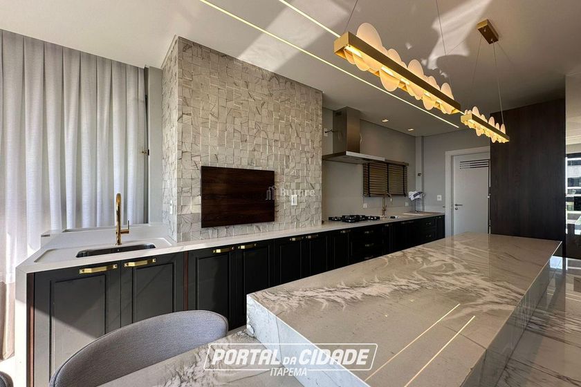 Apartamento &agrave; venda - 187m&sup2; - Meia Praia