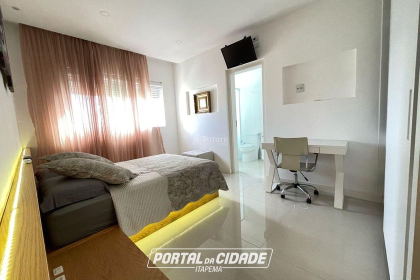 Apartamento &agrave; venda - 193m&sup2; - Meia Praia