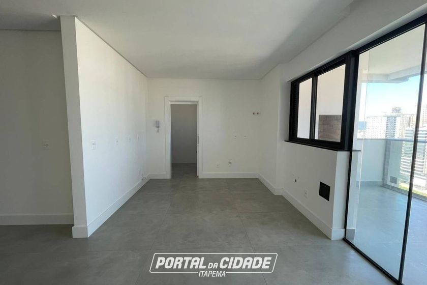 Apartamento &agrave; venda - Meia Praia