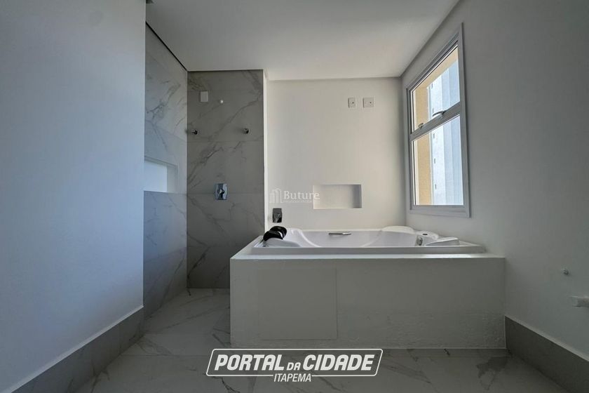 Apartamento &agrave; venda - 142m&sup2; - Centro