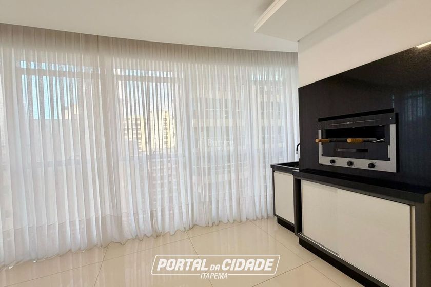 Apartamento &agrave; venda - 220m&sup2; - Meia Praia