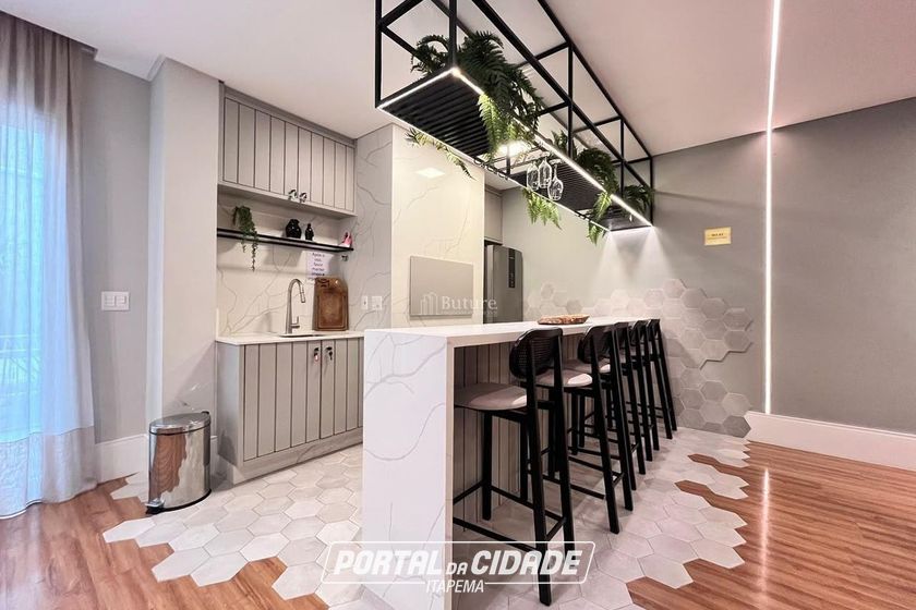 Apartamento &agrave; venda - 129m&sup2; - Meia Praia