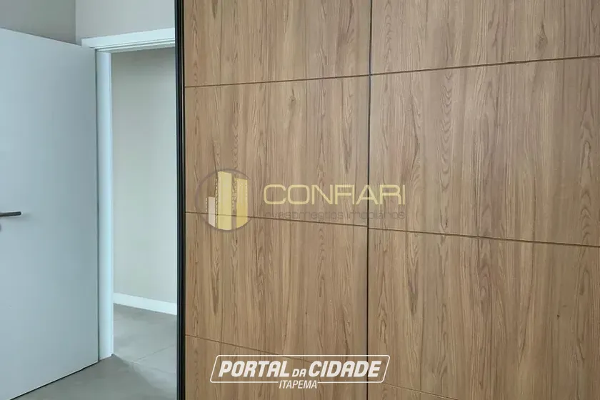 Apartamento para alugar - 124m&sup2; - Meia Praia