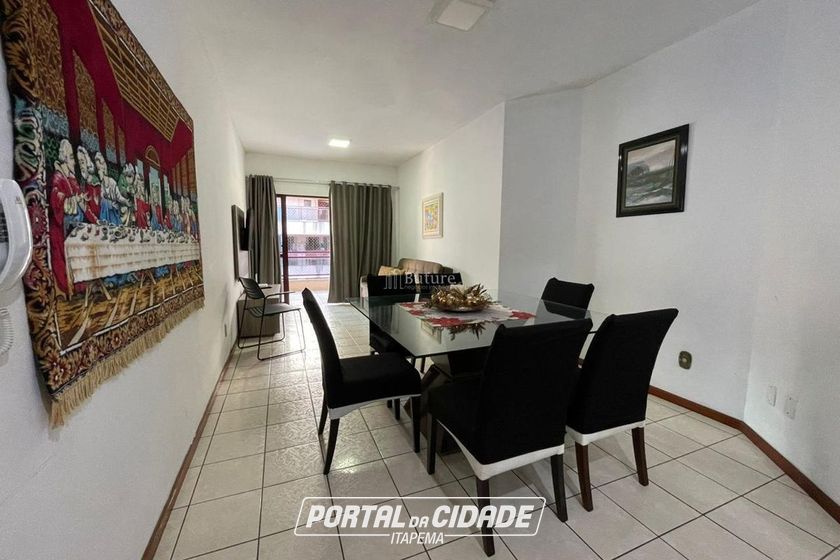 Apartamento &agrave; venda - 121m&sup2; - Meia Praia