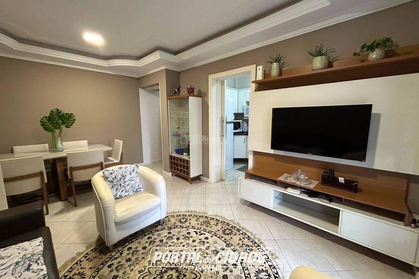 Apartamento &agrave; venda - 159m&sup2; - Meia Praia
