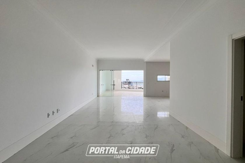 Apartamento &agrave; venda - 217m&sup2; - Meia Praia