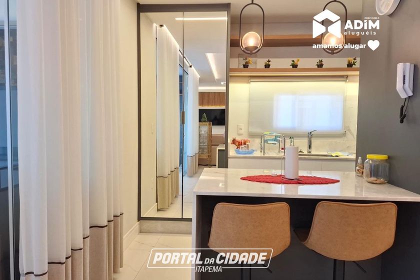 Apartamento para alugar - 132m&sup2; - Meia Praia