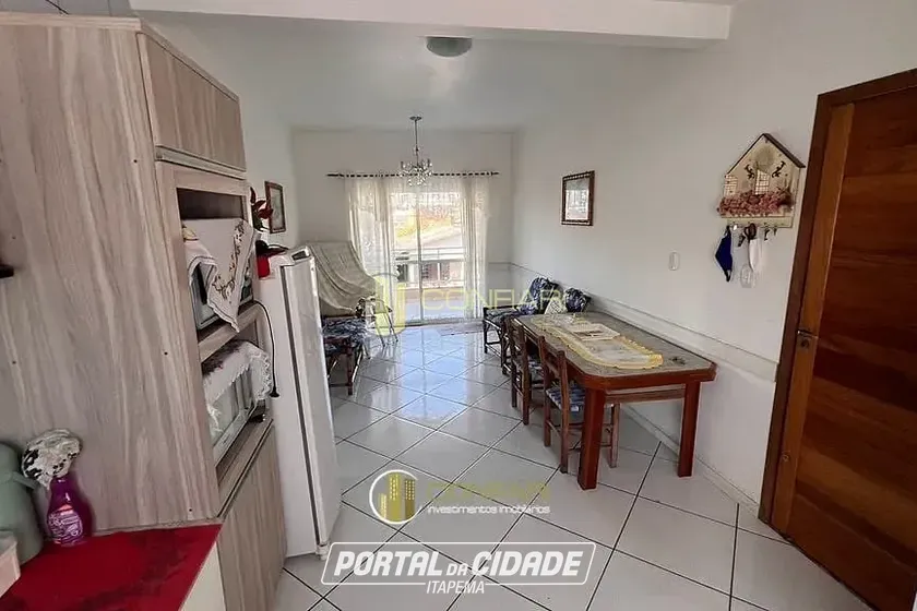 Sobrado &agrave; venda - 80m&sup2; - Morretes