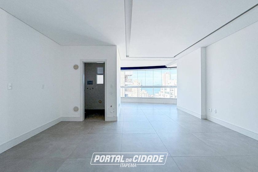 Apartamento &agrave; venda - Meia Praia