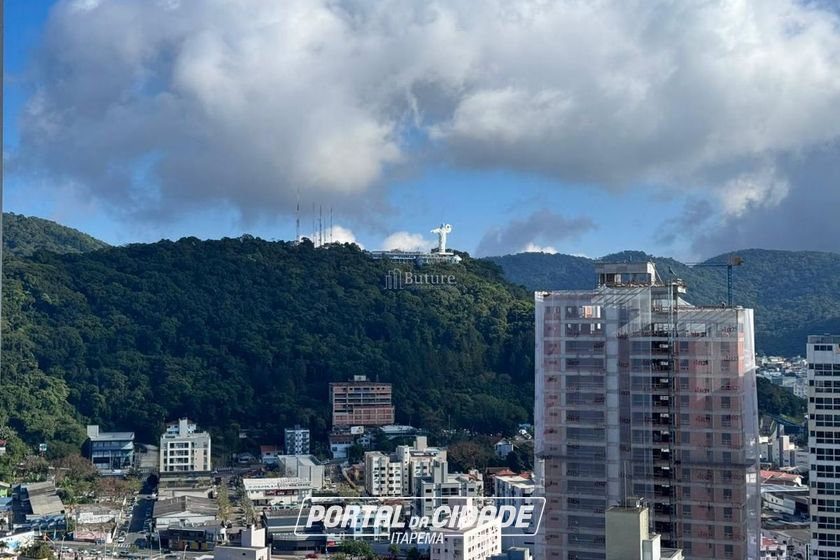 Apartamento &agrave; venda - 137m&sup2; - Centro