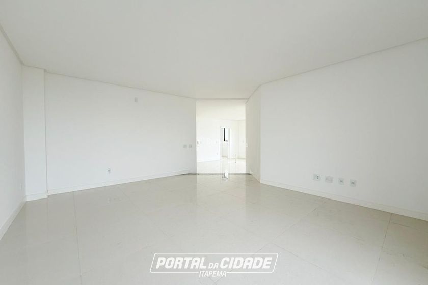 Apartamento &agrave; venda - 200m&sup2; - Meia Praia