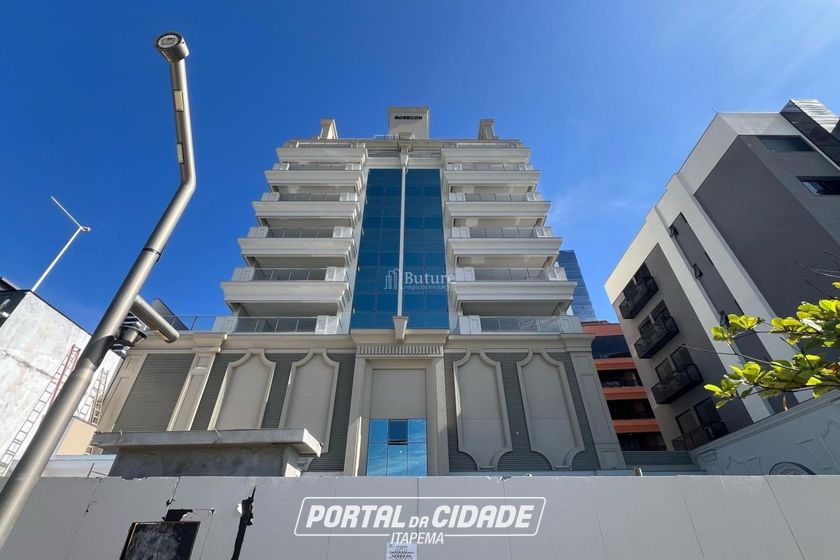 Apartamento &agrave; venda - 193m&sup2; - Meia Praia