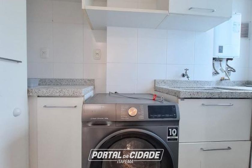 Apartamento para alugar - 172m&sup2; - Meia Praia