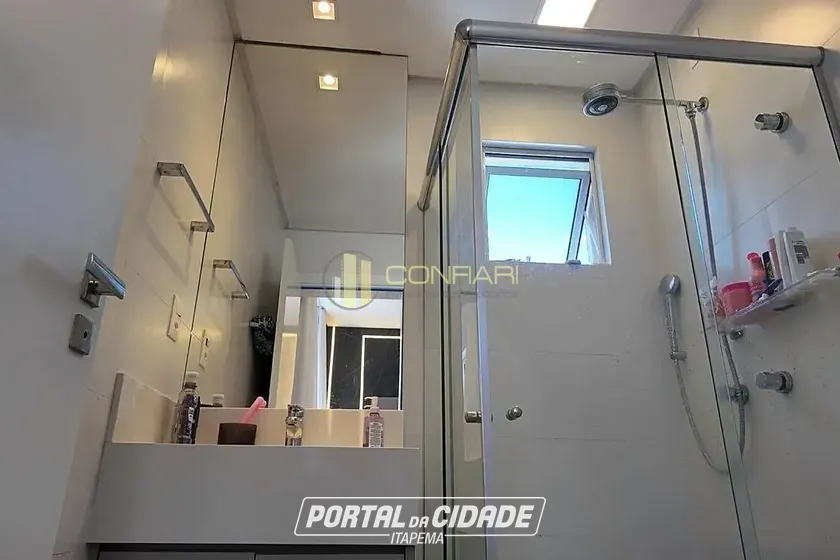 Apartamento &agrave; venda - 11450m&sup2; - meia praia
