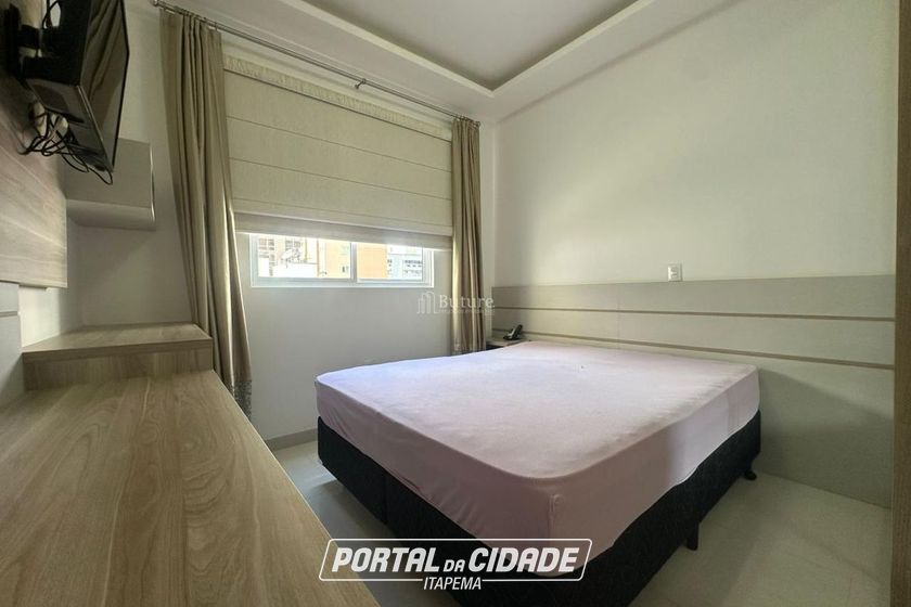 Apartamento &agrave; venda - 198m&sup2; - Meia Praia