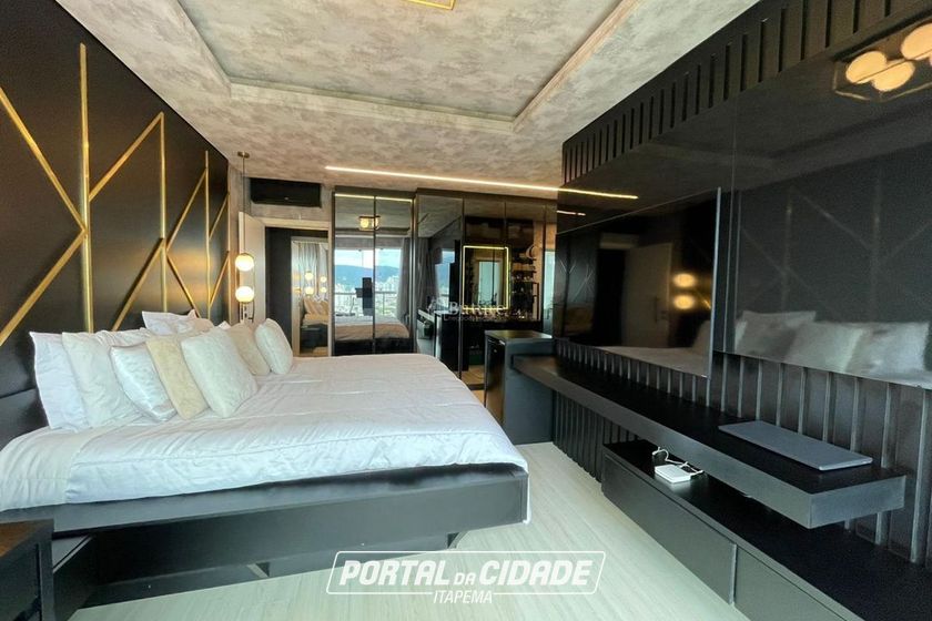 Apartamento &agrave; venda - 270m&sup2; - Meia Praia