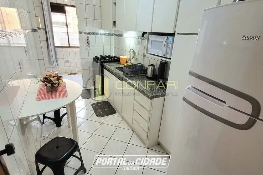 Apartamento &agrave; venda - 137m&sup2; - Meia Praia