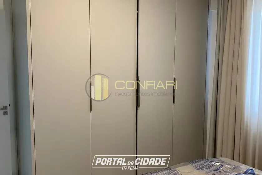 Apartamento para alugar - 95m&sup2; - Meia Praia