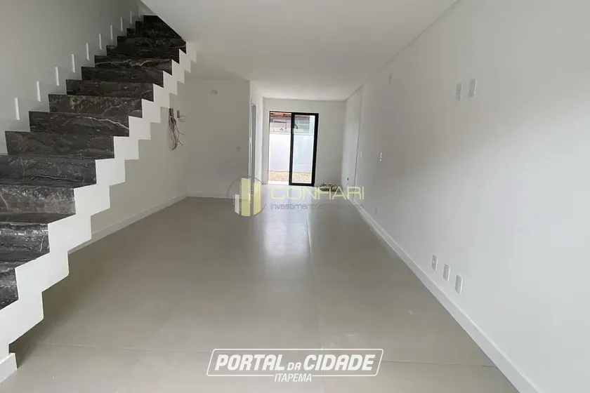 Sobrado &agrave; venda - 97m&sup2; - Morrinhos