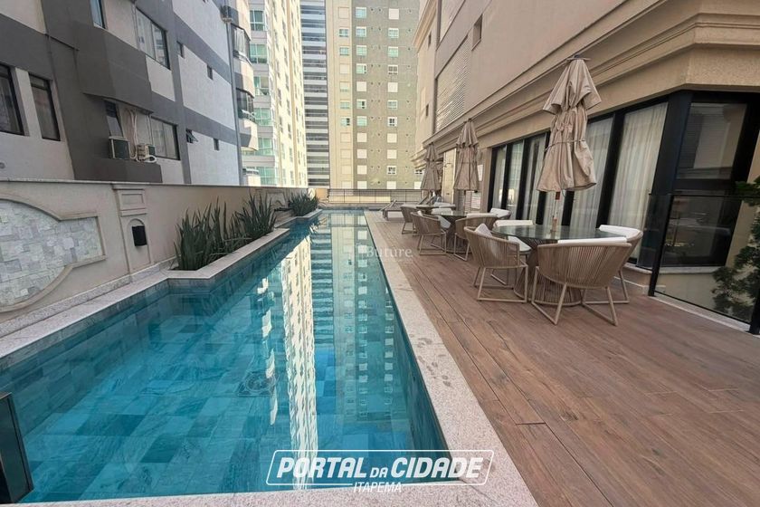 Apartamento &agrave; venda - Meia Praia