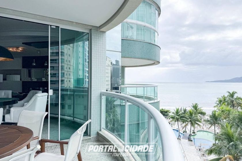 Apartamento &agrave; venda - Meia Praia