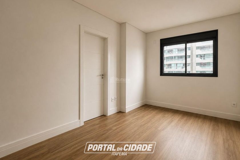 Apartamento &agrave; venda - 182m&sup2; - Meia Praia