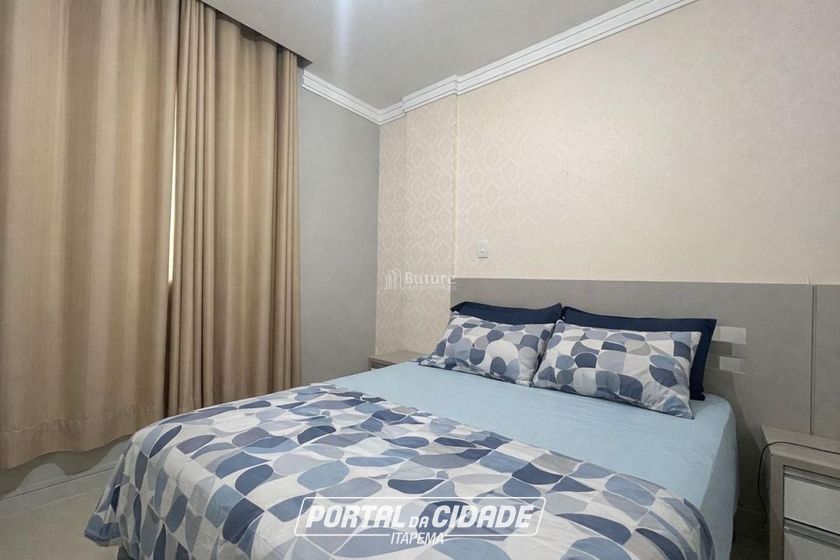 Apartamento &agrave; venda - 156m&sup2; - Meia Praia