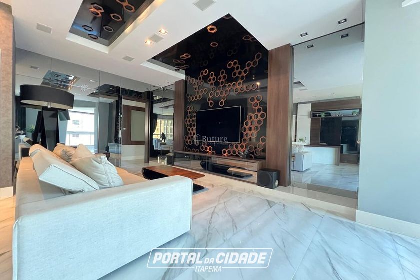 Apartamento &agrave; venda - 208m&sup2; - Meia Praia