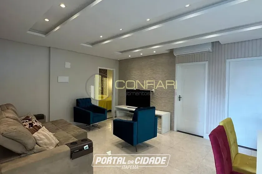 Casa &agrave; venda - 340m&sup2; - Meia Praia