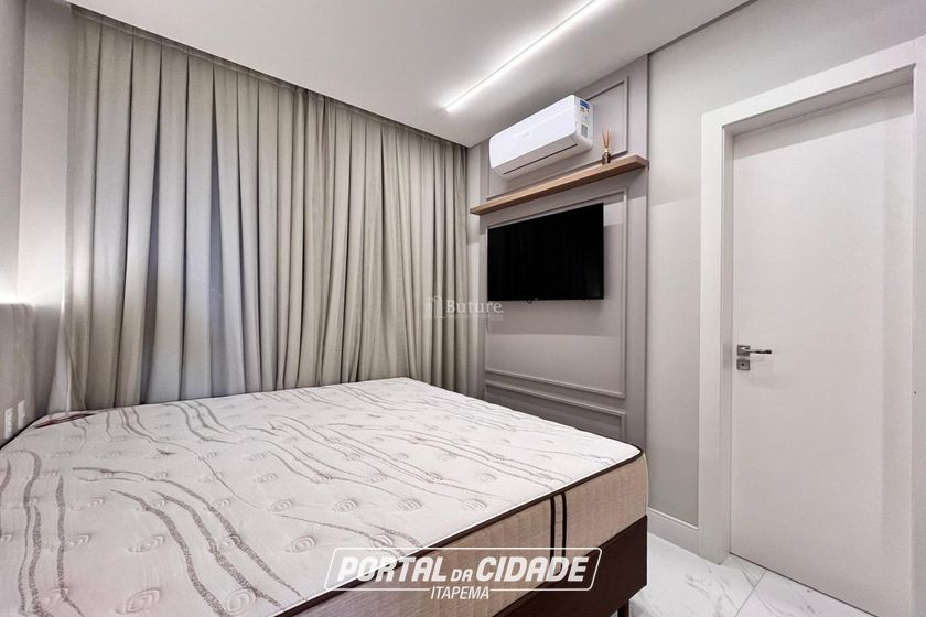Apartamento &agrave; venda - 185m&sup2; - Meia Praia