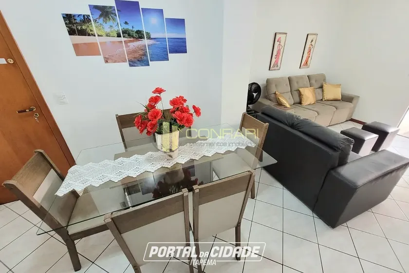 Apartamento &agrave; venda - 137m&sup2; - Meia Praia