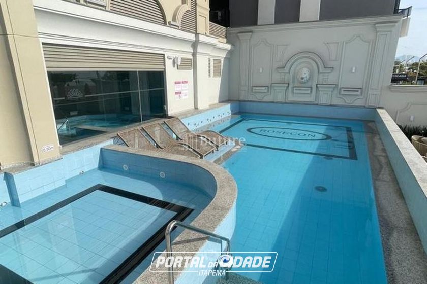 Apartamento &agrave; venda - 129m&sup2; - Meia Praia