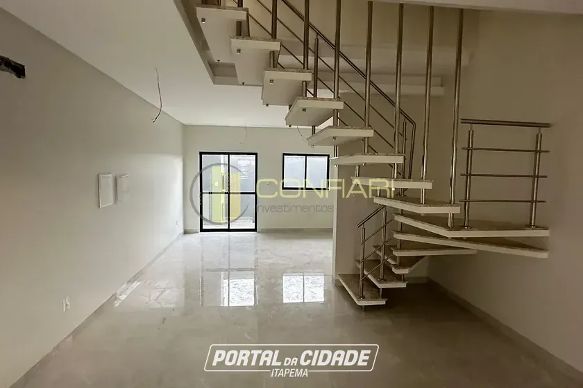 Sobrado &agrave; venda - 167m&sup2; - Morretes