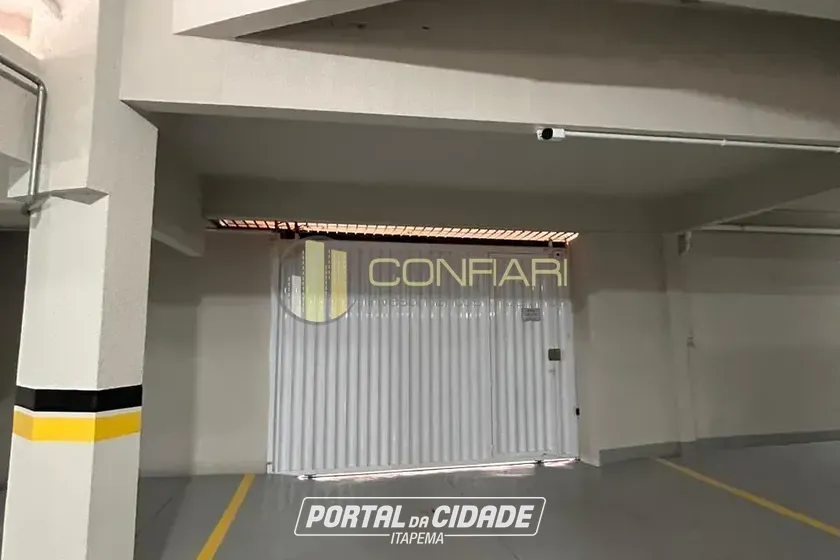 Apartamento para alugar - 70m&sup2; - Meia Praia