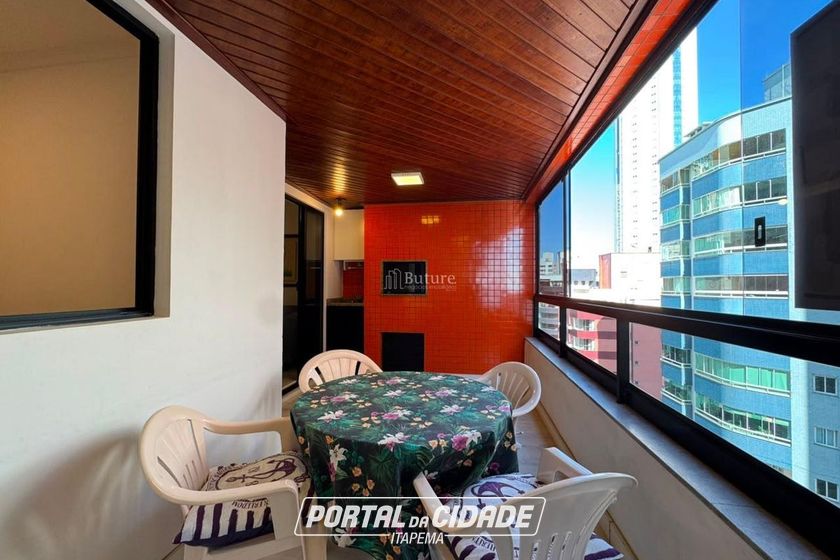 Apartamento &agrave; venda - 107m&sup2; - Centro