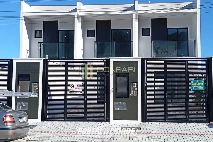 Sobrado &agrave; venda - 97m&sup2; - Morrinhos