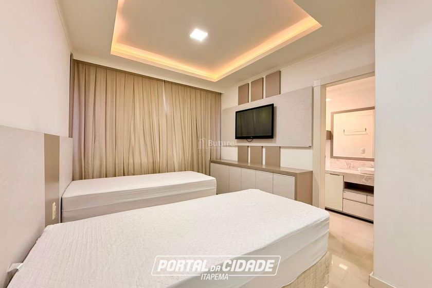 Apartamento &agrave; venda - 202m&sup2; - Meia Praia