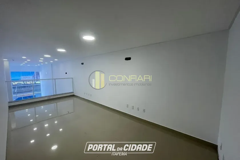Sala Comercial &agrave; venda - 160m&sup2; - Meia Praia